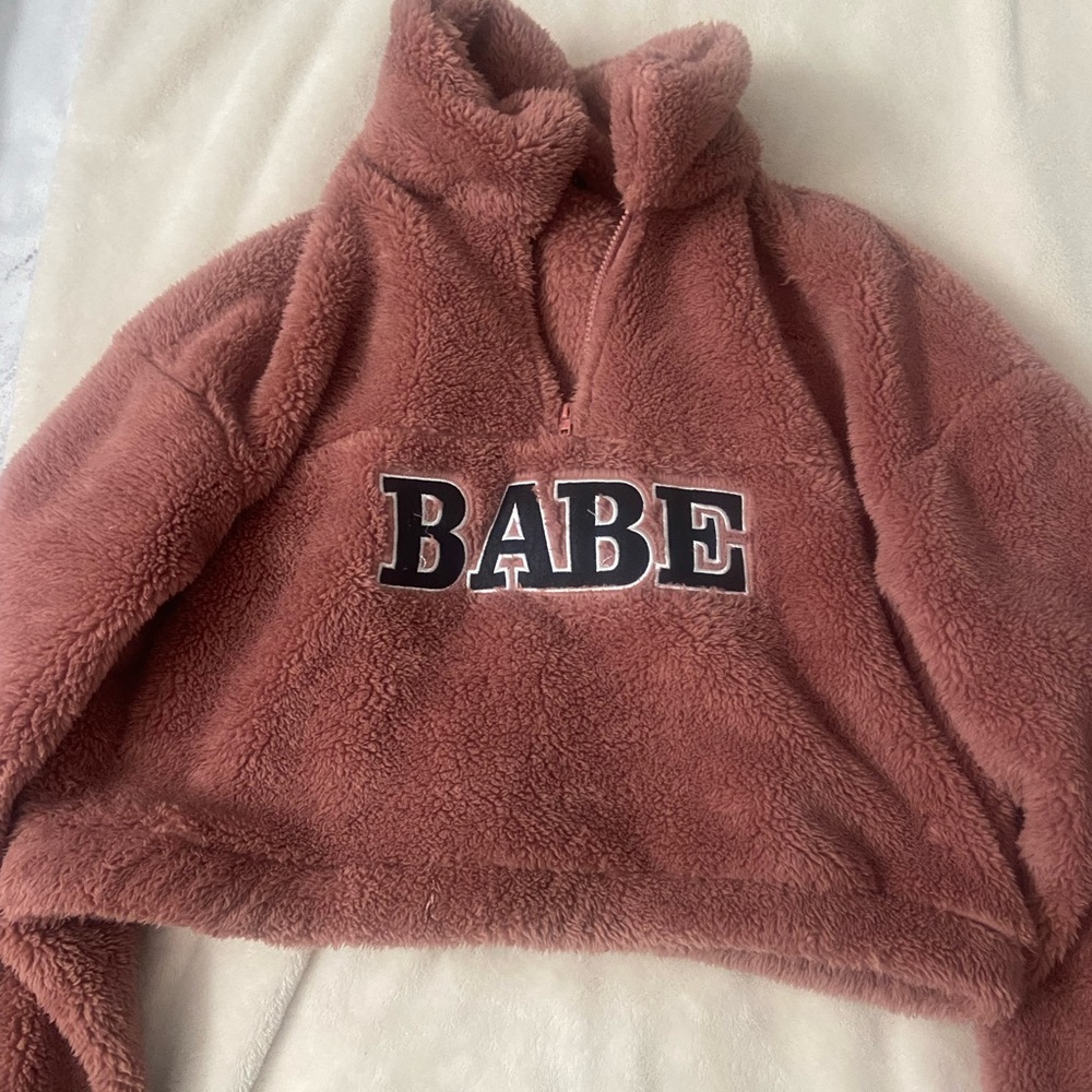 x-small shein cropped sweatshirt